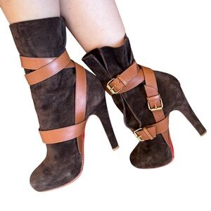 Christian Louboutin Guerriere 120 Veau suede Cacao Boots with box buckle closure